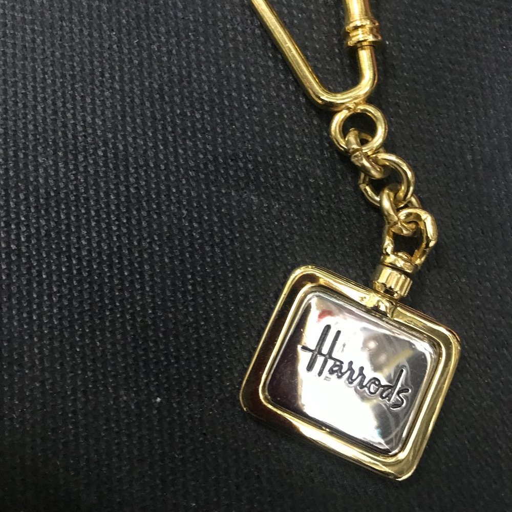 Harrods keychain. Vintage - NEW.